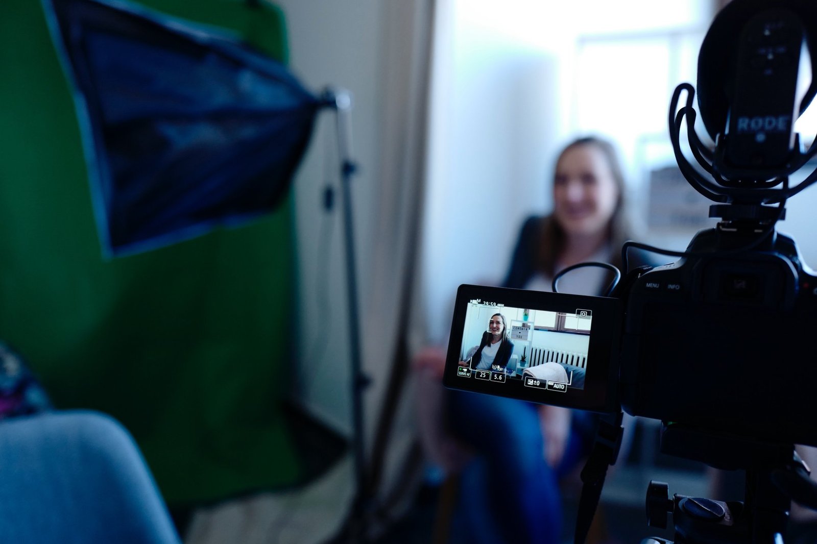 ACRN - Advantages of a Professionally-Made Business Intro Video - Michael Murray
